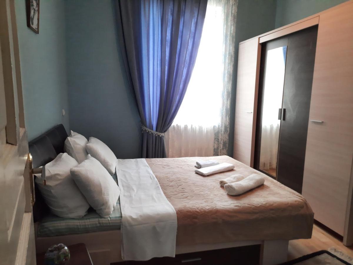 Sisi Guest House Kutaisi Ngoại thất bức ảnh