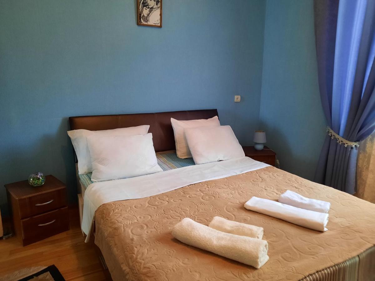 Sisi Guest House Kutaisi Ngoại thất bức ảnh