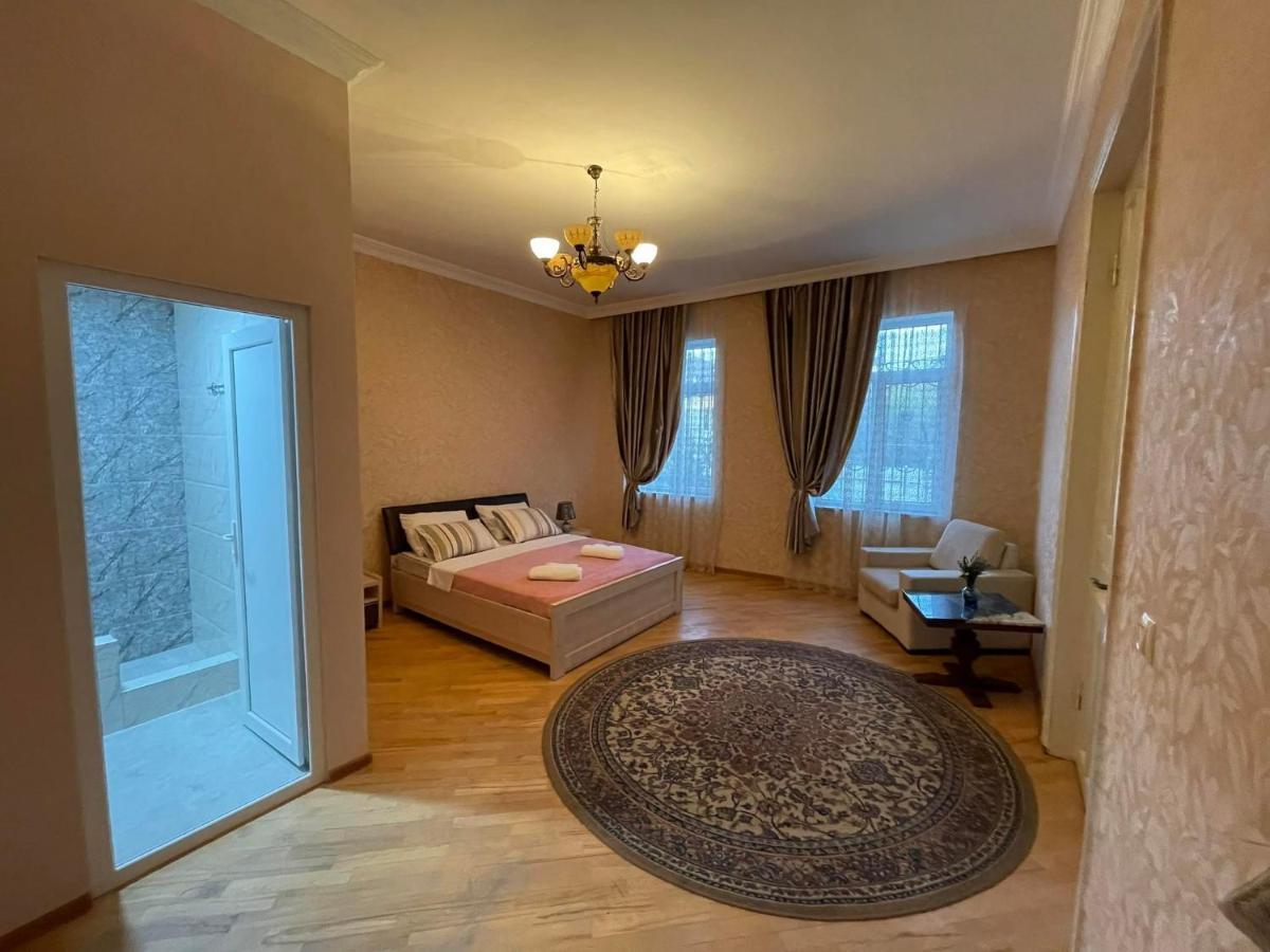 Sisi Guest House Kutaisi Ngoại thất bức ảnh