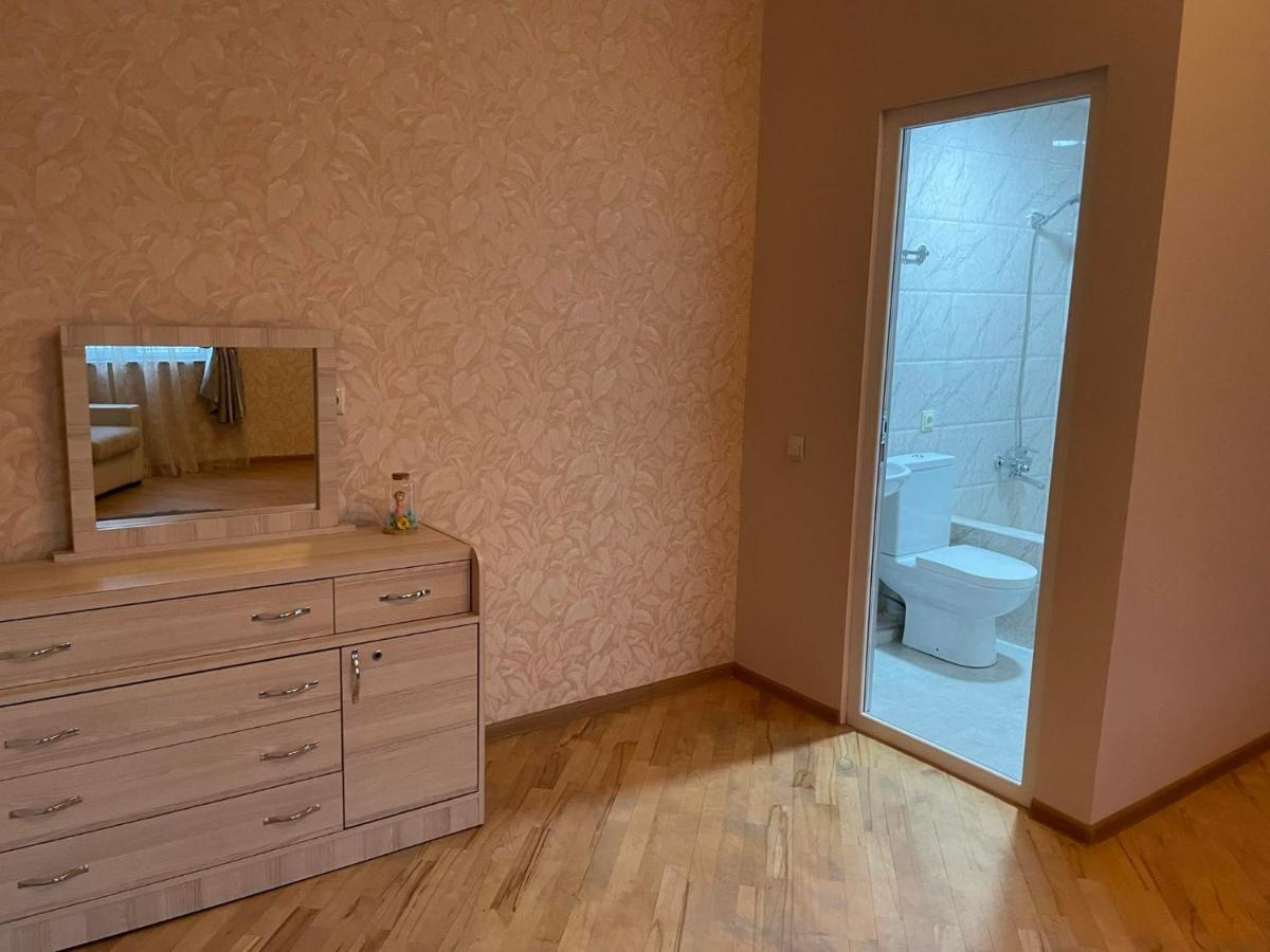 Sisi Guest House Kutaisi Ngoại thất bức ảnh