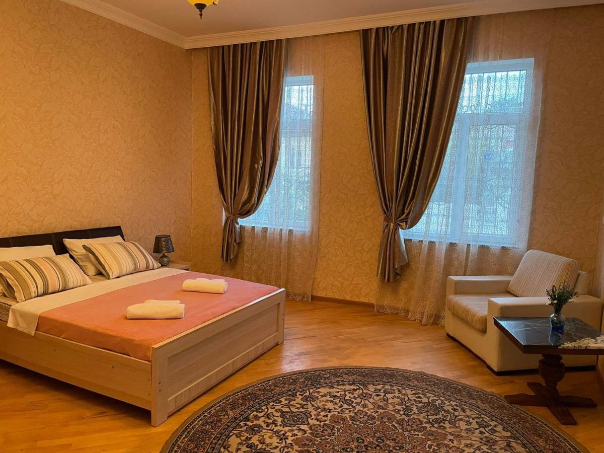 Sisi Guest House Kutaisi Ngoại thất bức ảnh